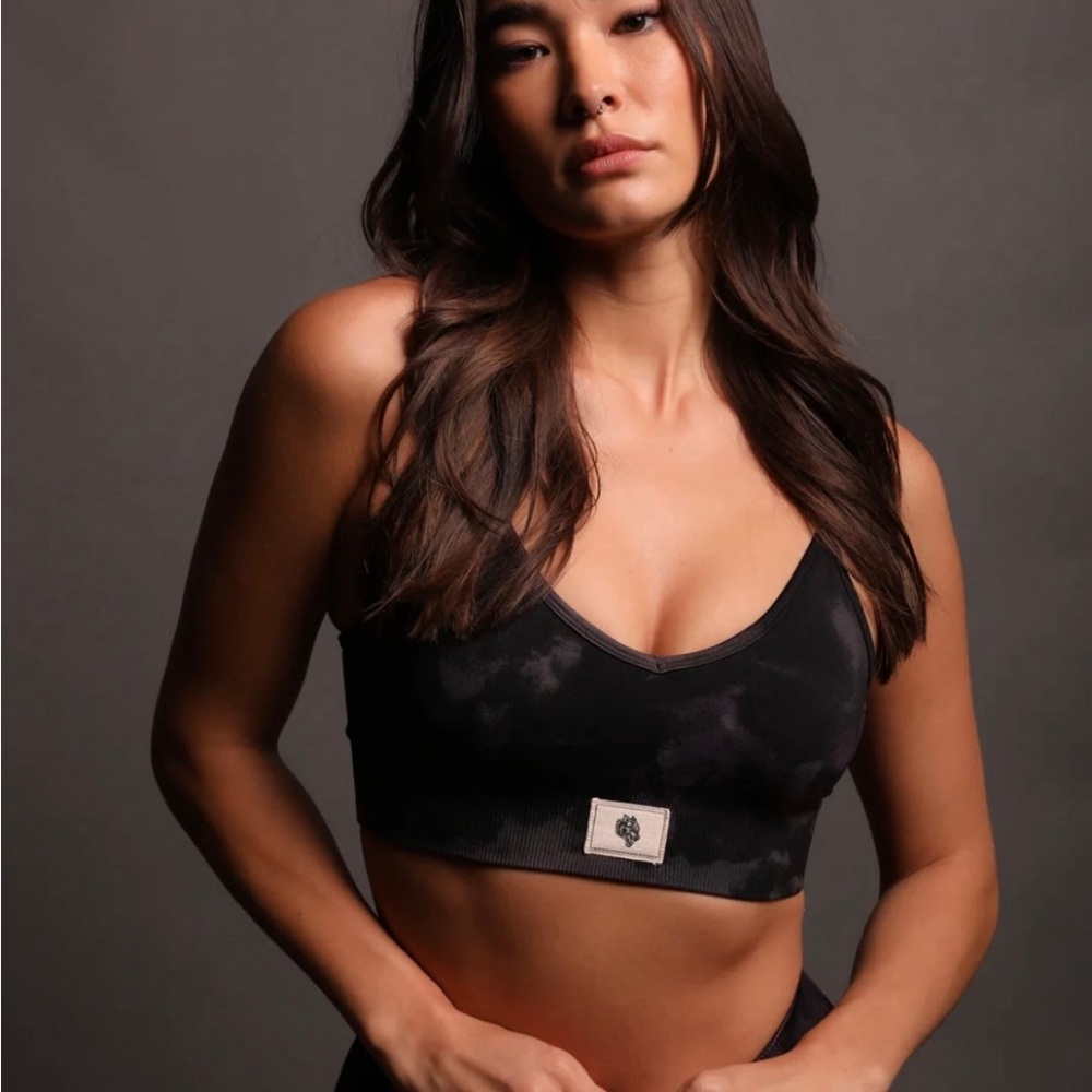 DARC SPORT “LOS ANGELES FOREVER” BIG PURPLE NIGHT MARBLE SPORTS BRA ~